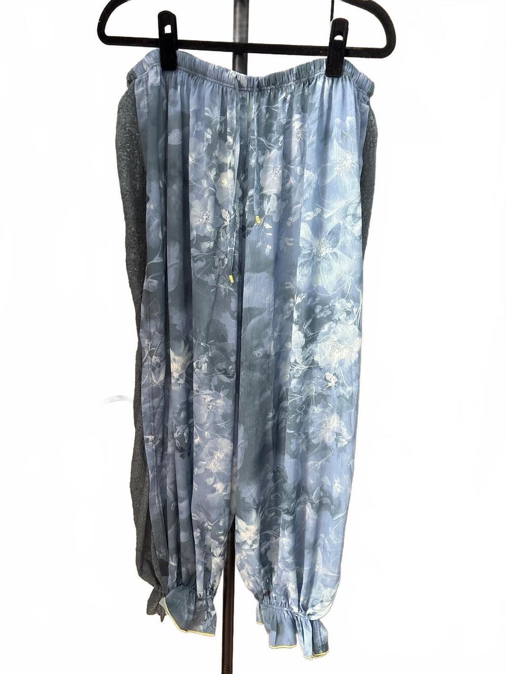 #FP046 NWT Intimately Free People One Floral Joggers, Size L